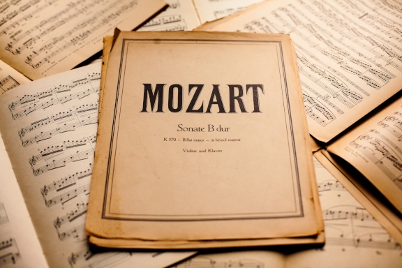 Music notes of Mozart