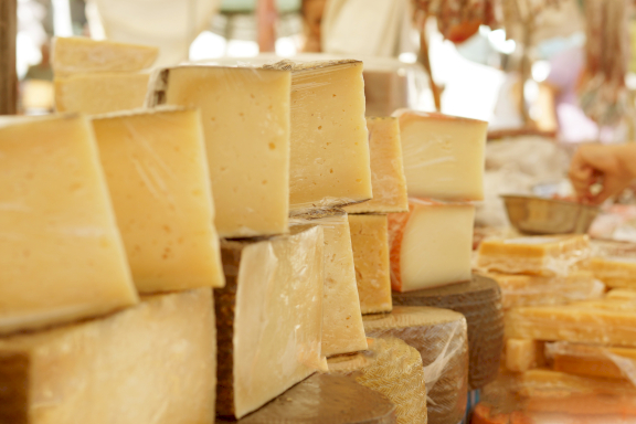 Cheese at the Elisabethmarkt
